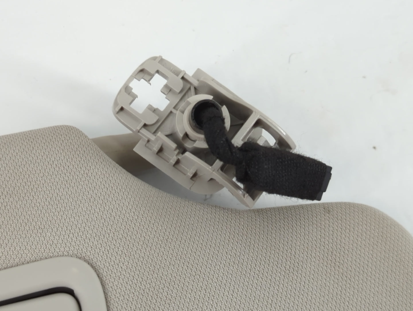 2015-2016 Ford Fusion Sun Visor Shade Replacement Passenger Right Mirror Fits Fits 2015 2016 OEM Used Auto Parts - Oemusedau