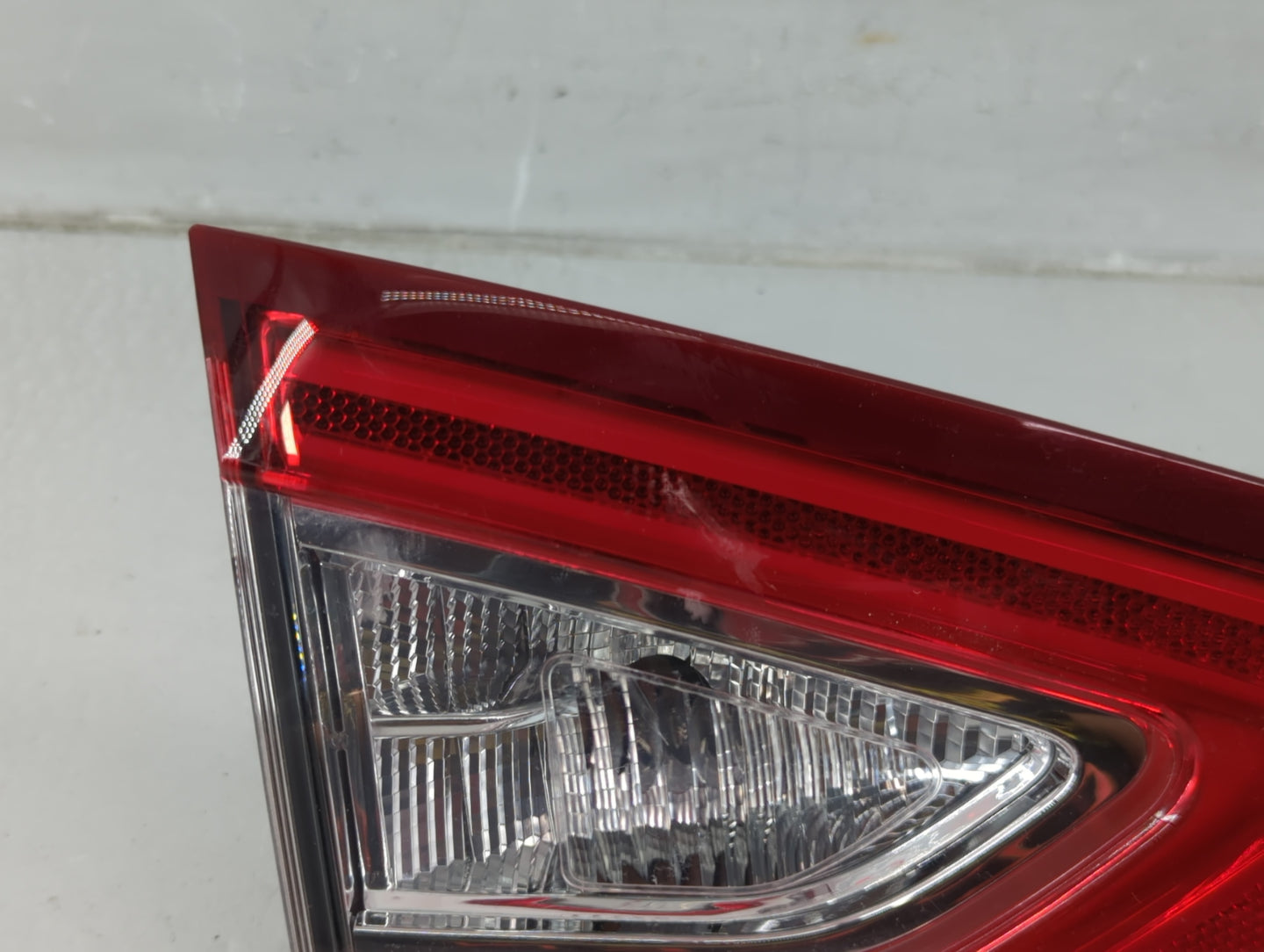2013-2016 Ford Fusion Tail Light Assembly Driver Left OEM P/N:F00HTF405200 Fits Fits 2013 2014 2015 2016 OEM Used Auto Parts
