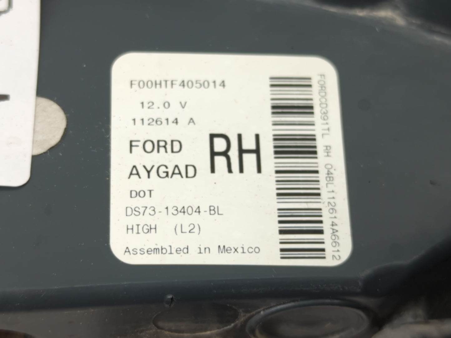 2013-2016 Ford Fusion Tail Light Assembly Passenger Right OEM P/N:DS73-13404-BL Fits Fits 2013 2014 2015 2016 OEM Used Auto 