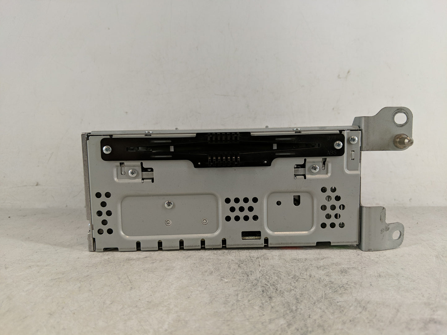 2013-2015 Ford Fusion Radio AM FM Cd Player Receiver Replacement P/N:DS7T-19C107-BM Fits Fits 2013 2014 2015 OEM Used Auto P