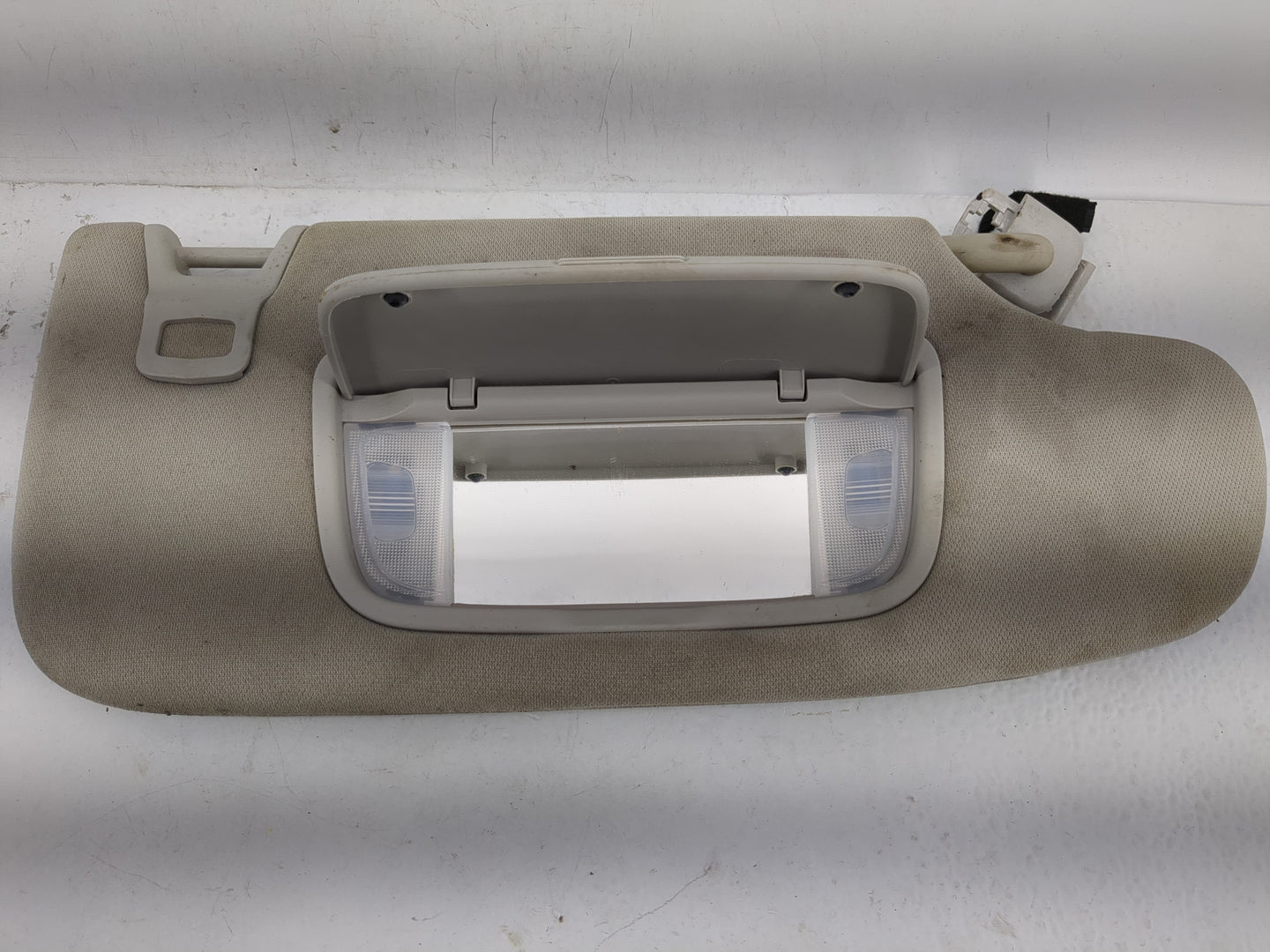 2015-2016 Ford Fusion Sun Visor Shade Replacement Passenger Right Mirror Fits Fits 2015 2016 OEM Used Auto Parts - Oemusedau