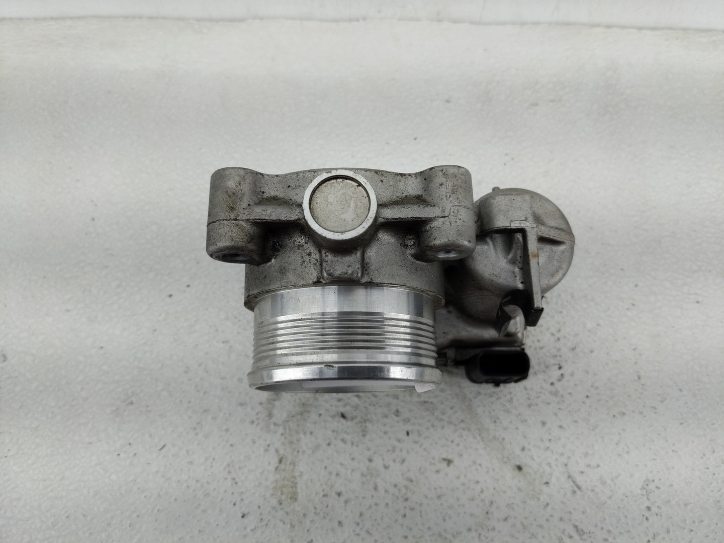 2014-2020 Ford Fusion Throttle Body P/N:DS7E-9F991-BB Fits Fits 2014 2015 2016 2017 2018 2019 2020 2021 2022 OEM Used Auto P