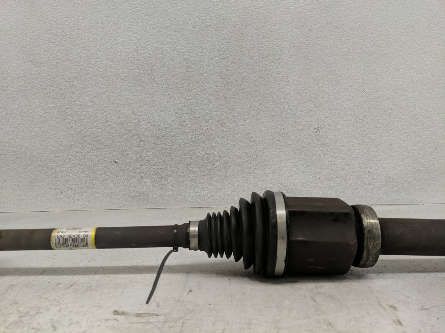2014-2015 Ford Fusion Axle Shaft Front Driver Cv C/v - Oemusedautoparts1.com