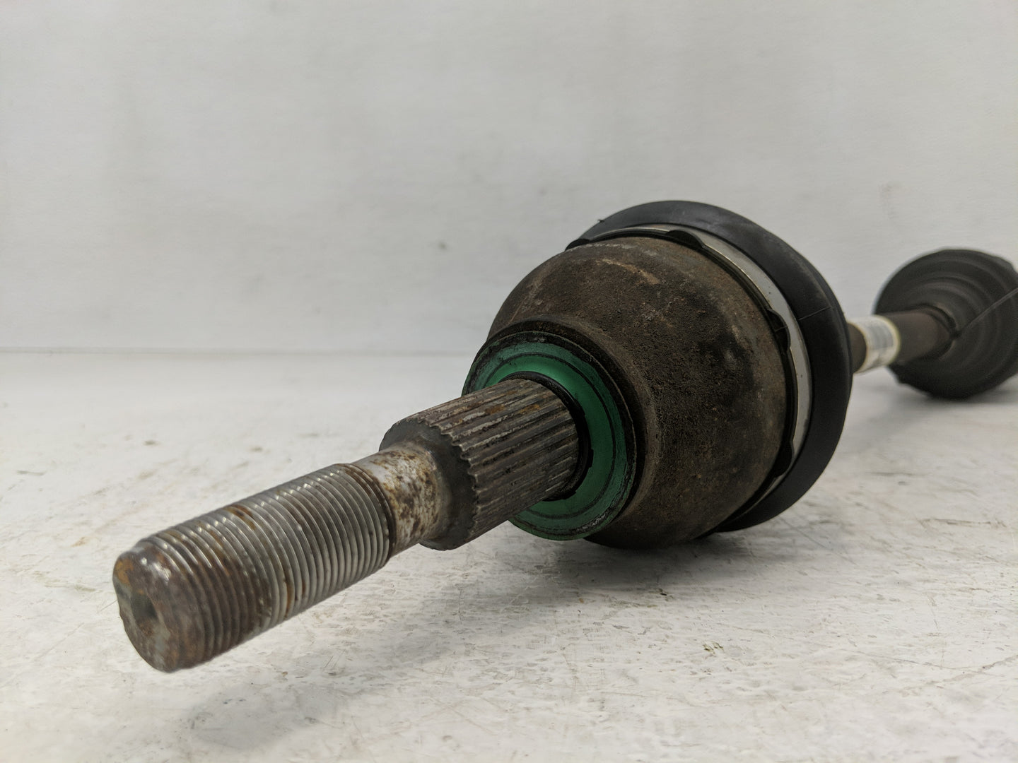 2014-2015 Ford Fusion Axle Shaft Front Driver Cv C/v - Oemusedautoparts1.com