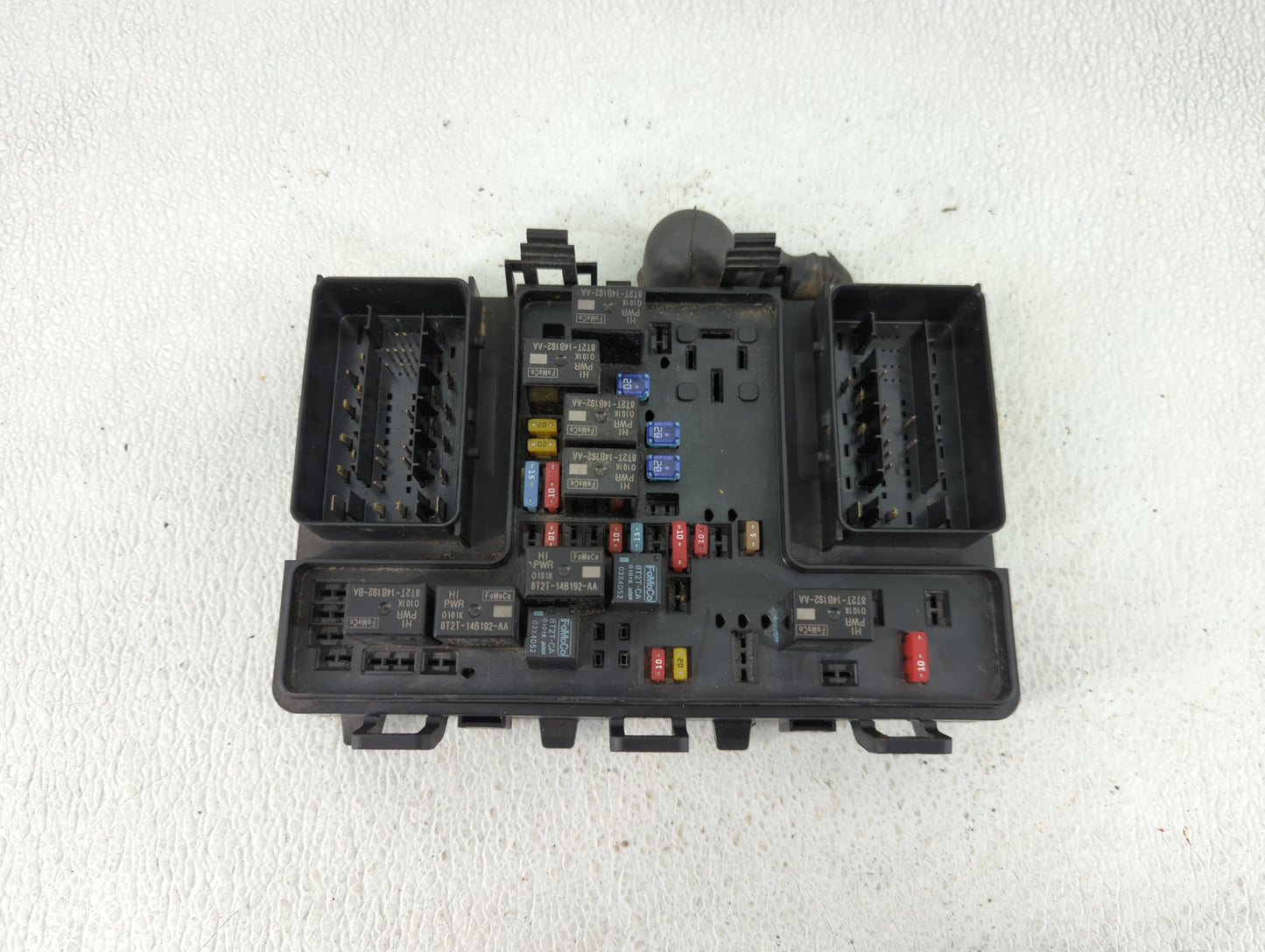 2015-2016 Ford Fusion Fusebox Fuse Box Panel Relay Module P/N:DG9T14A075AA Fits Fits 2015 2016 OEM Used Auto Parts - Oemused