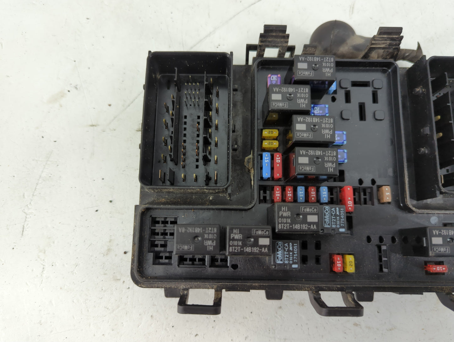 2015-2016 Ford Fusion Fusebox Fuse Box Panel Relay Module P/N:DG9T-14A075-AA Fits Fits 2015 2016 OEM Used Auto Parts - Oemus