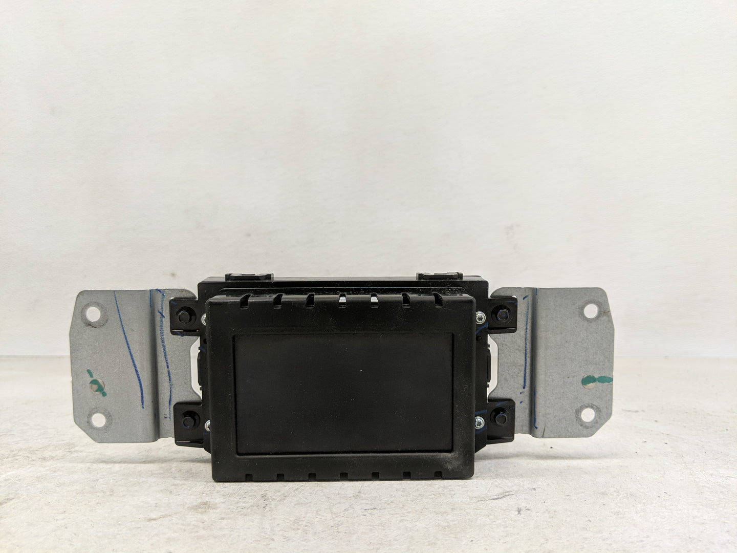 2015 Ford Fusion Radio AM FM Cd Player Receiver Replacement P/N:ES7T-18B955-CB Fits OEM Used Auto Parts - Oemusedautoparts1.