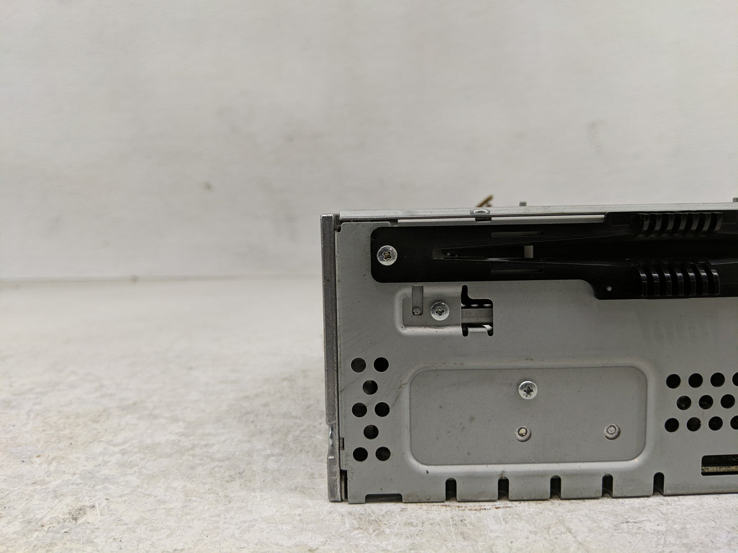 2013-2015 Ford Fusion Radio AM FM Cd Player Receiver Replacement P/N:DS7T-19C107-BG Fits Fits 2013 2014 2015 OEM Used Auto P