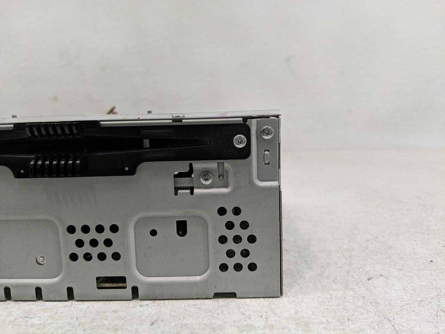 2013-2015 Ford Fusion Radio AM FM Cd Player Receiver Replacement P/N:DS7T-19C107-BG Fits Fits 2013 2014 2015 OEM Used Auto P
