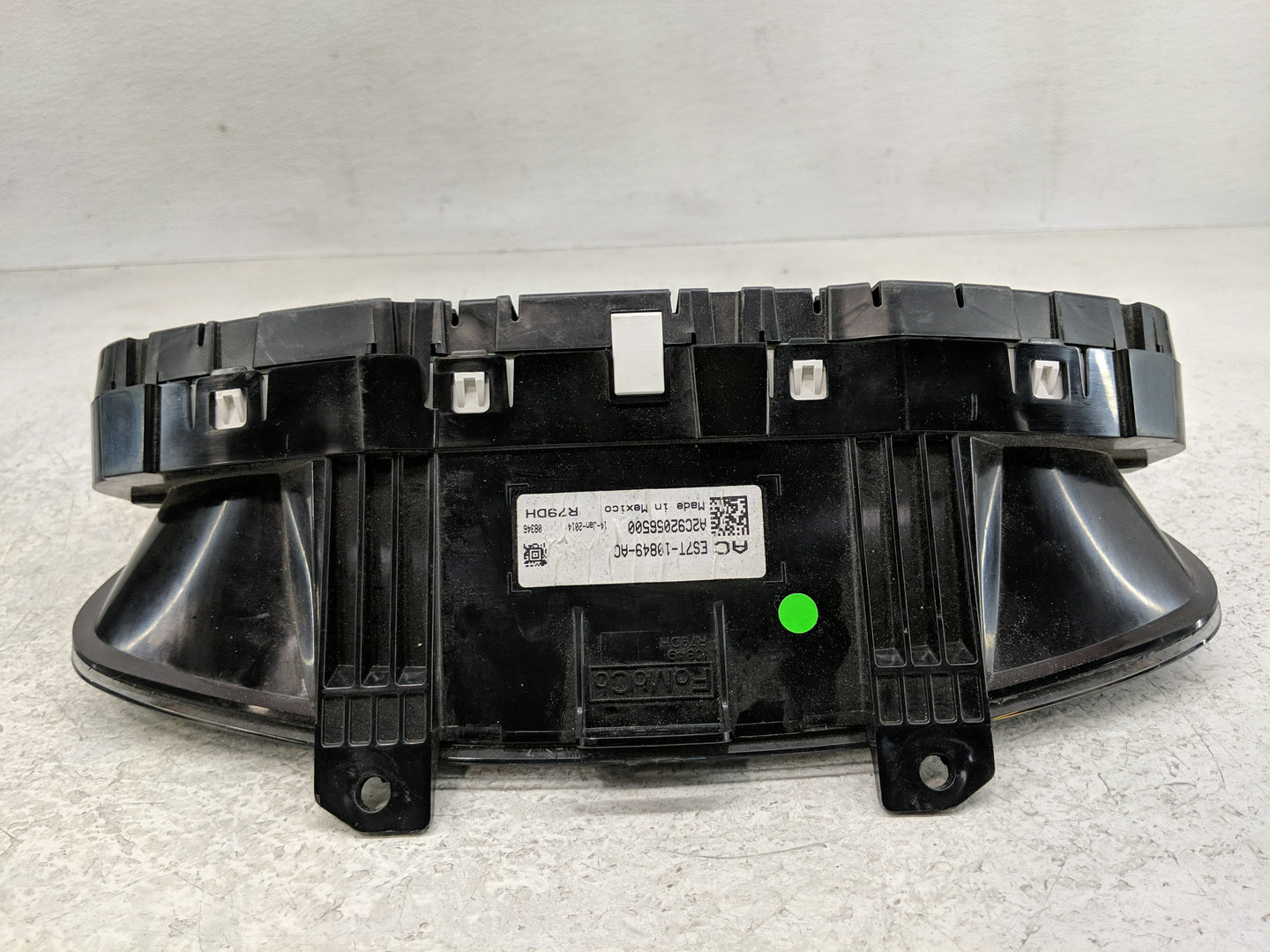 2014-2015 Ford Fusion Instrument Cluster Speedometer Gauges P/N:DS7T-10890-GA DS7T-10849-JJ Fits Fits 2014 2015 OEM Used Aut