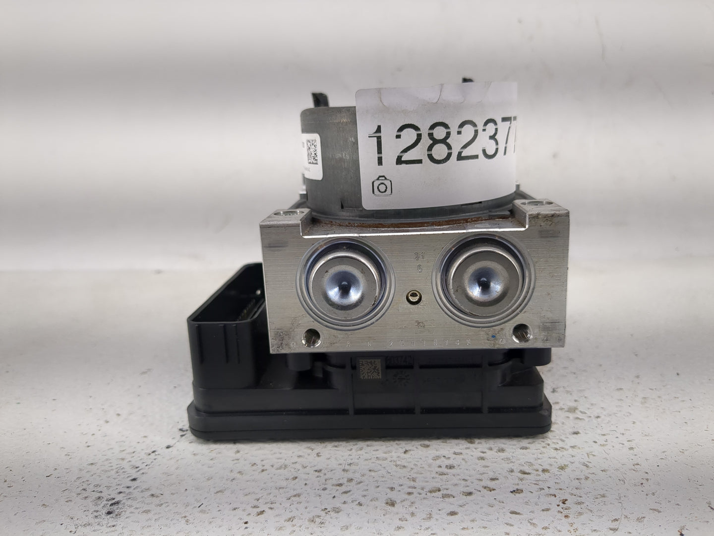 2014-2016 Ford Fusion ABS Pump Control Module Replacement P/N:EG9C-2C405-AG Fits Fits 2014 2015 2016 OEM Used Auto Parts - O