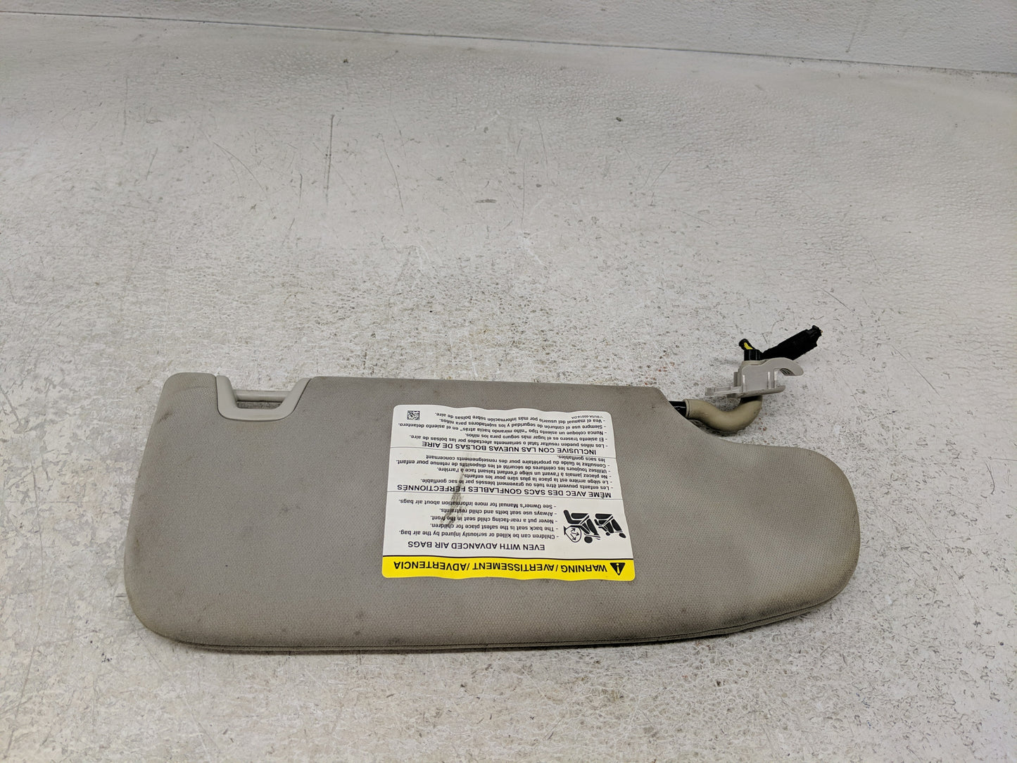 2015-2016 Ford Fusion Sun Visor Shade Replacement Driver Left Mirror Fits Fits 2015 2016 OEM Used Auto Parts - Oemusedautopa