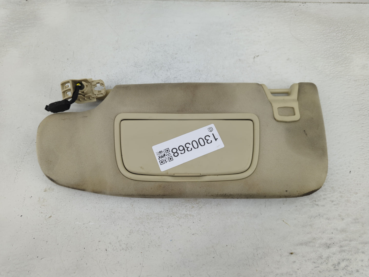 2015-2016 Ford Fusion Sun Visor Shade Replacement Passenger Right Mirror Fits Fits 2015 2016 OEM Used Auto Parts - Oemusedau