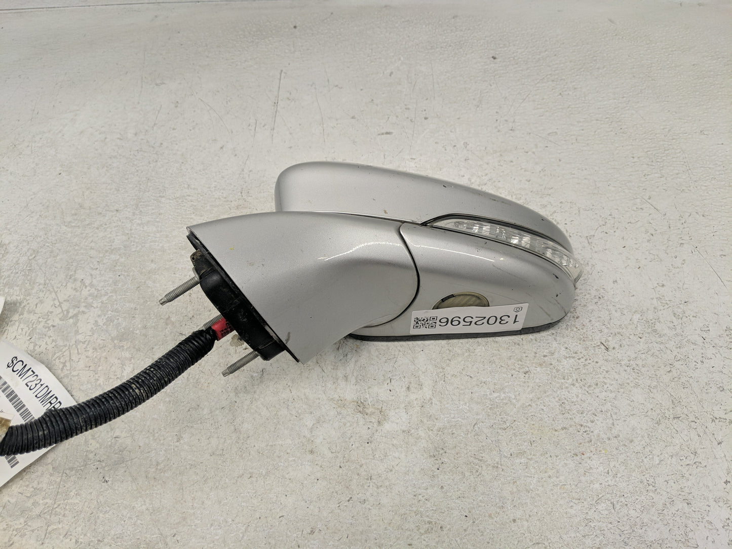 2015-2017 Ford Fusion Driver Side View Mirror - Left Door Mirror OEM Used - Oemusedautoparts1.com