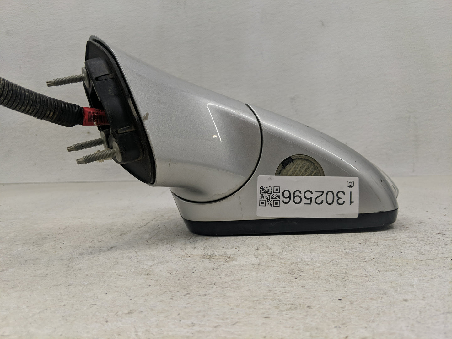2015-2017 Ford Fusion Driver Side View Mirror - Left Door Mirror OEM Used - Oemusedautoparts1.com