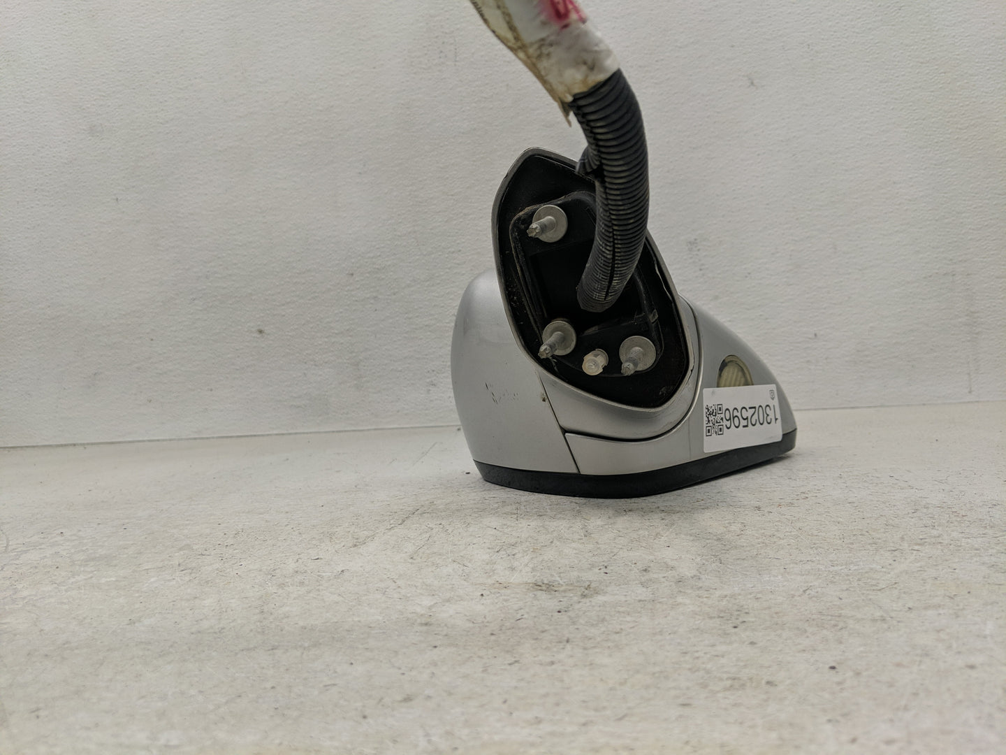2015-2017 Ford Fusion Driver Side View Mirror - Left Door Mirror OEM Used - Oemusedautoparts1.com