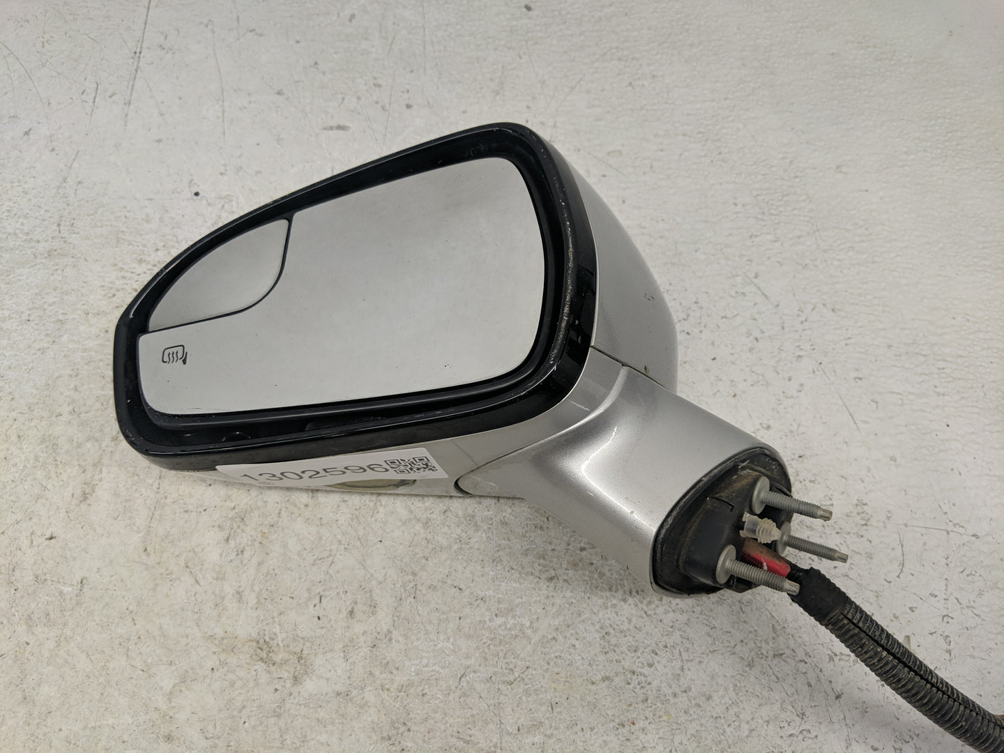 2015-2017 Ford Fusion Driver Side View Mirror - Left Door Mirror OEM Used - Oemusedautoparts1.com