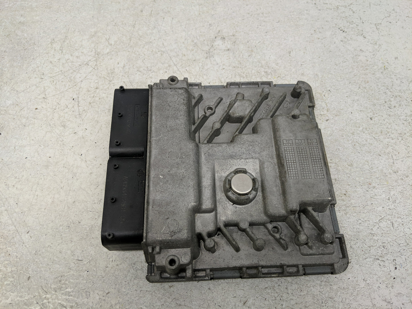 2014-2016 Ford Fusion PCM Engine Control Computer ECU ECM PCU OEM P/N:06K 425 C 06K 907 425 C Fits Fits 2014 2015 2016 OEM U
