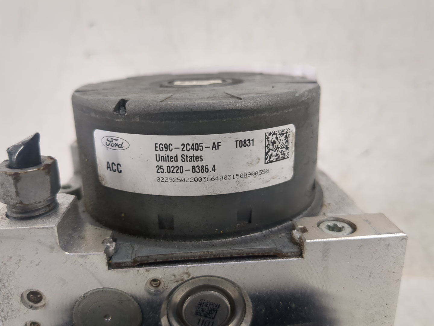 2014-2016 Ford Fusion ABS Pump Control Module Replacement P/N:EG9C-2C405-AF EG9C-2C219-AC Fits Fits 2014 2015 2016 OEM Used 