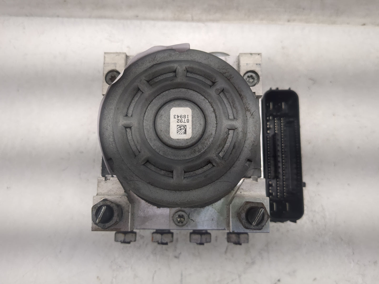 2014-2016 Ford Fusion ABS Pump Control Module Replacement P/N:EG9C-2C405-AD EG9C-2C219-AB, EG9C-2C405-AF Fits Fits 2014 2015