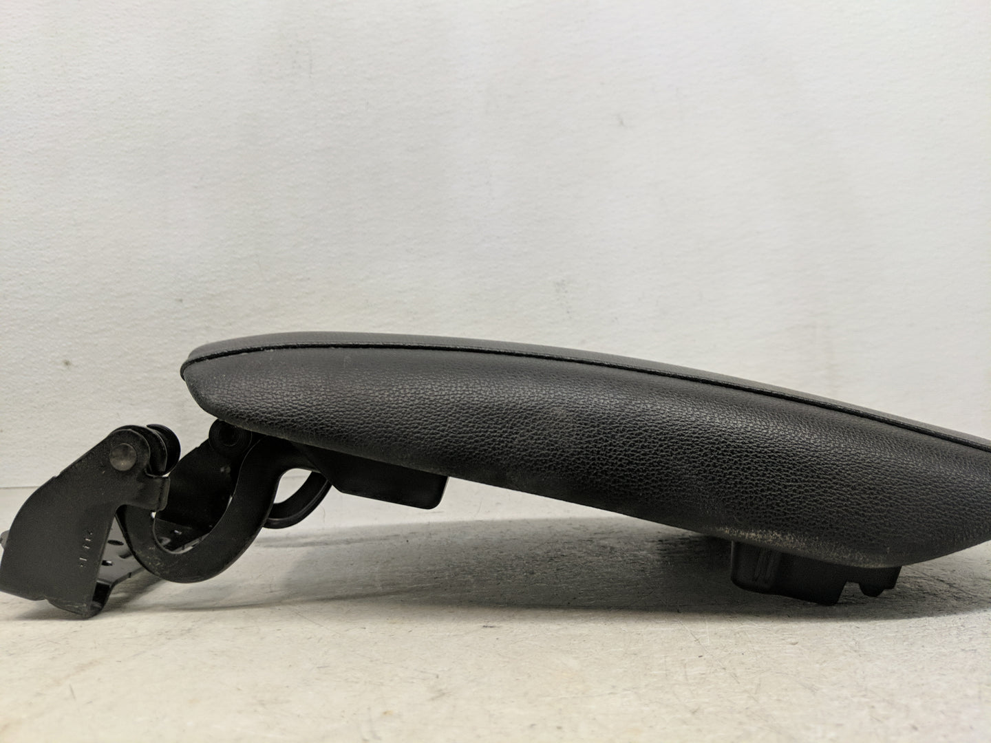 2015 Ford Fusion Center Console Armrest Cover Lid Fits OEM Used Auto Parts - Oemusedautoparts1.com