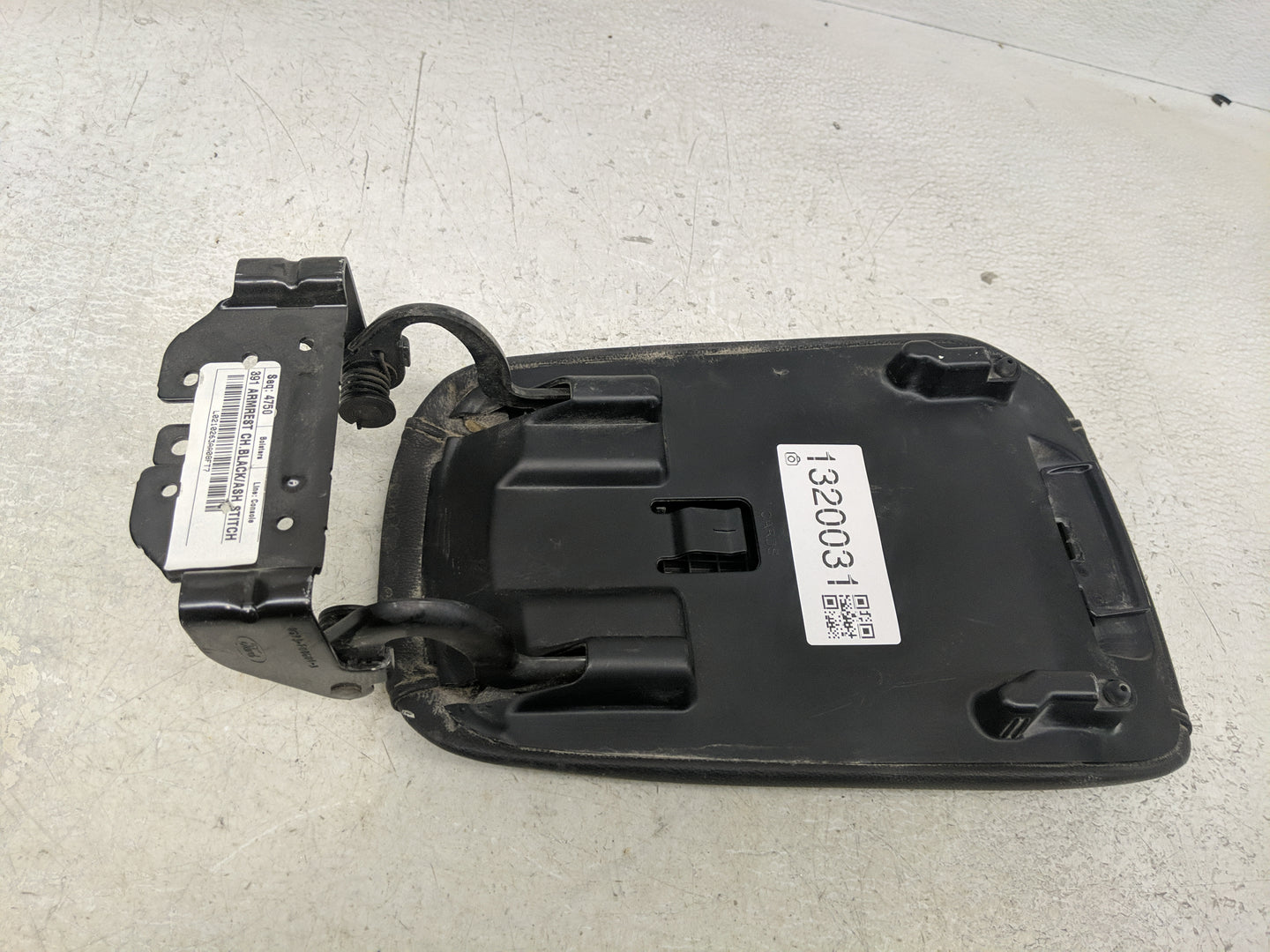 2015 Ford Fusion Center Console Armrest Cover Lid Fits OEM Used Auto Parts - Oemusedautoparts1.com