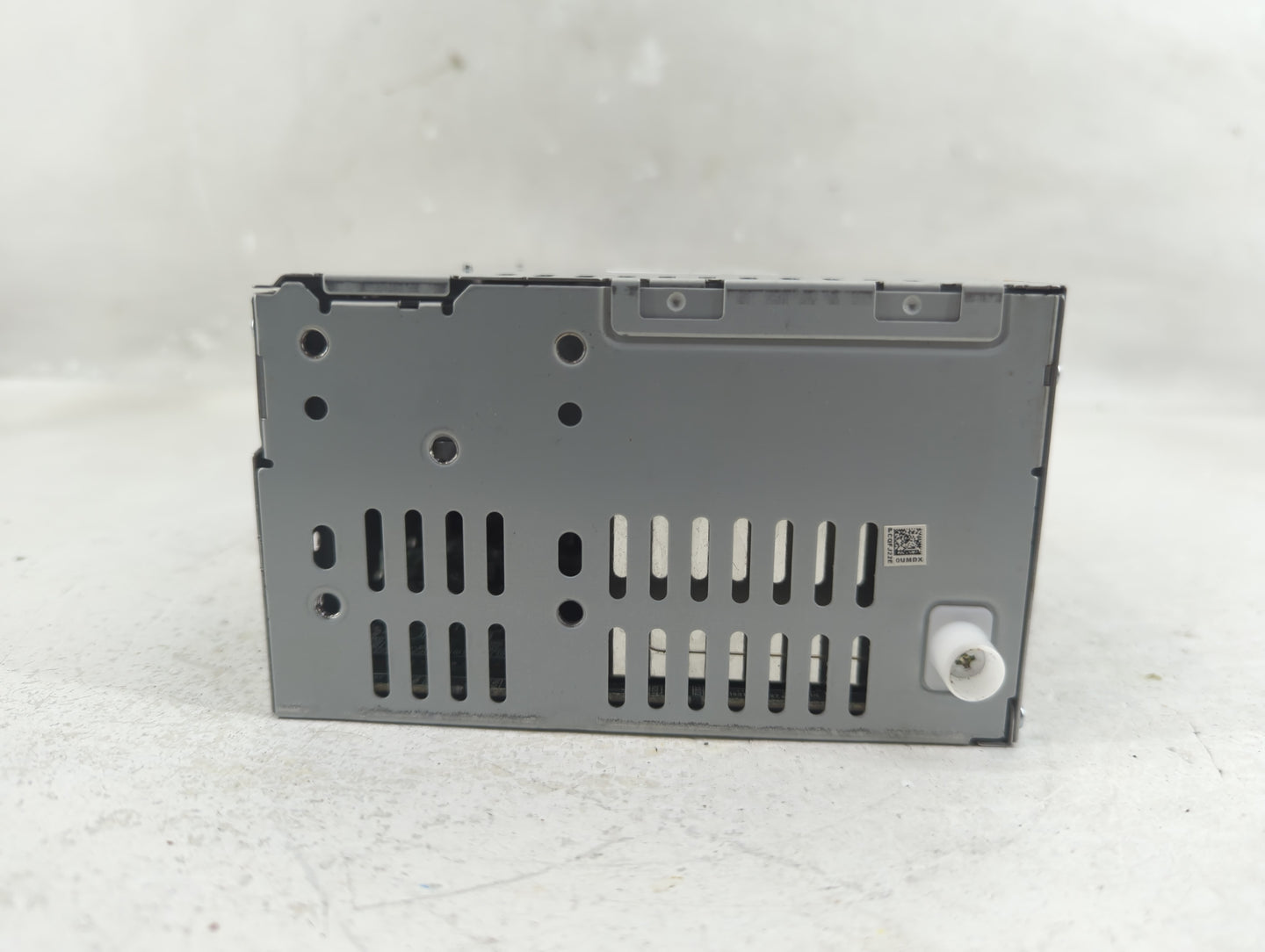 2015-2016 Ford Fusion Radio AM FM Cd Player Receiver Replacement P/N:CQ-FJ22E0UMD Fits Fits 2015 2016 OEM Used Auto Parts - 