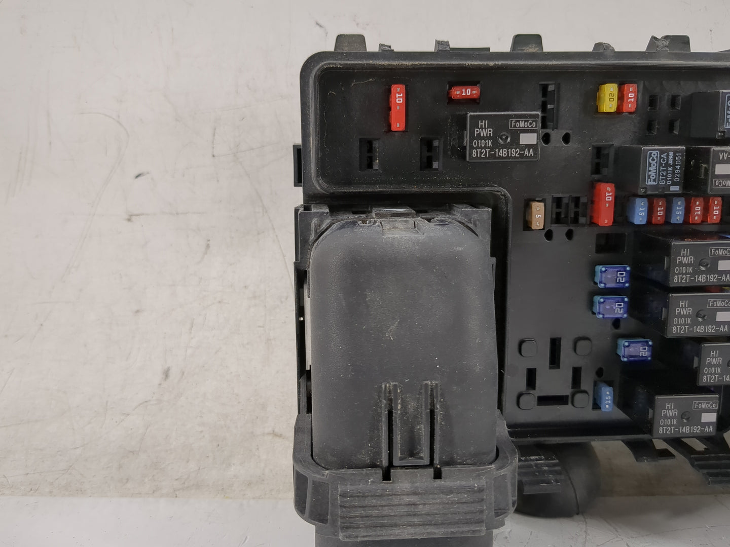 2015-2016 Ford Fusion Fusebox Fuse Box Panel Relay Module P/N:HG9Z14A068F Fits Fits 2015 2016 OEM Used Auto Parts - Oemuseda