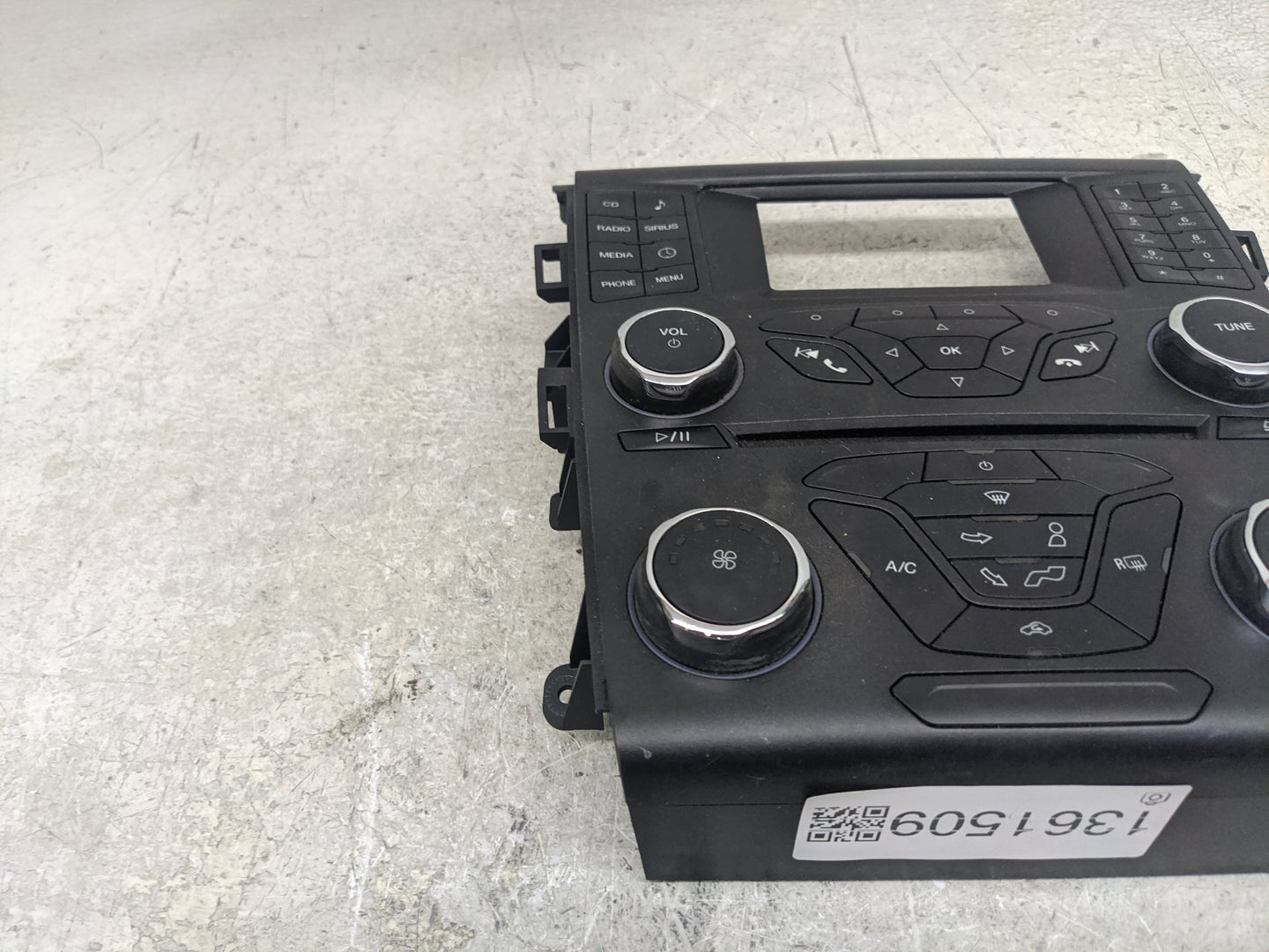 2015-2015 Ford Fusion Radio Control Panel - Oemusedautoparts1.com