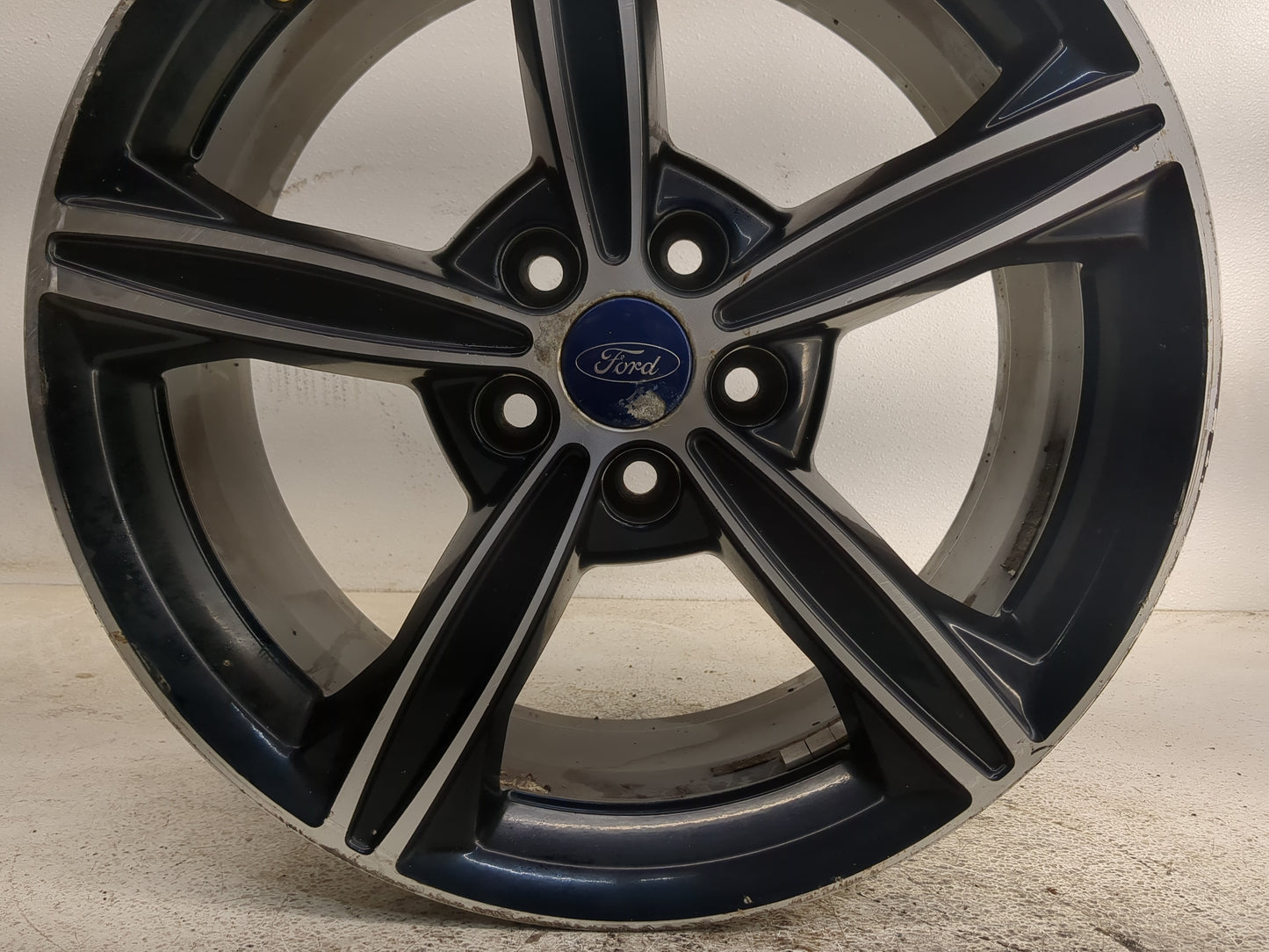 2015-2016 Ford Fusion Oem Wheel Rim 1361837 - Oemusedautoparts1.com