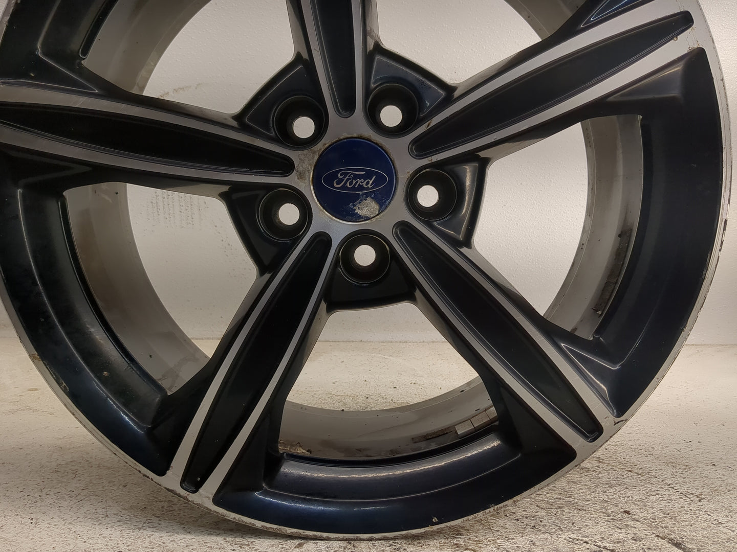 2015-2016 Ford Fusion Oem Wheel Rim 1361837 - Oemusedautoparts1.com