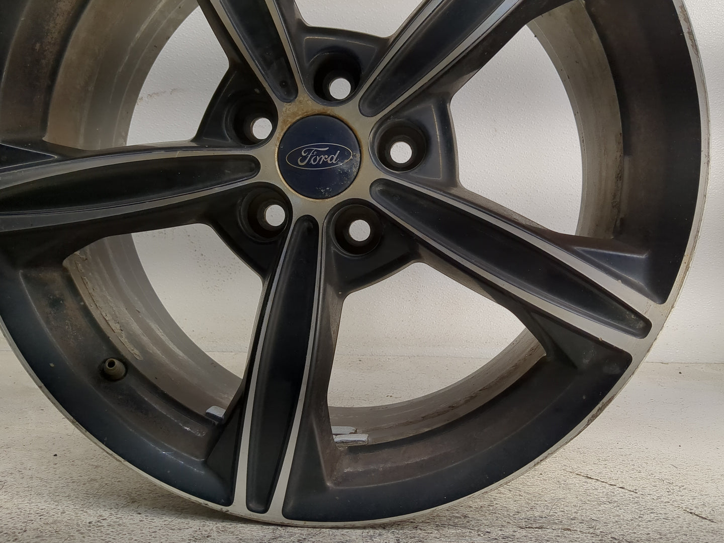 2015-2016 Ford Fusion Oem Wheel Rim - Oemusedautoparts1.com