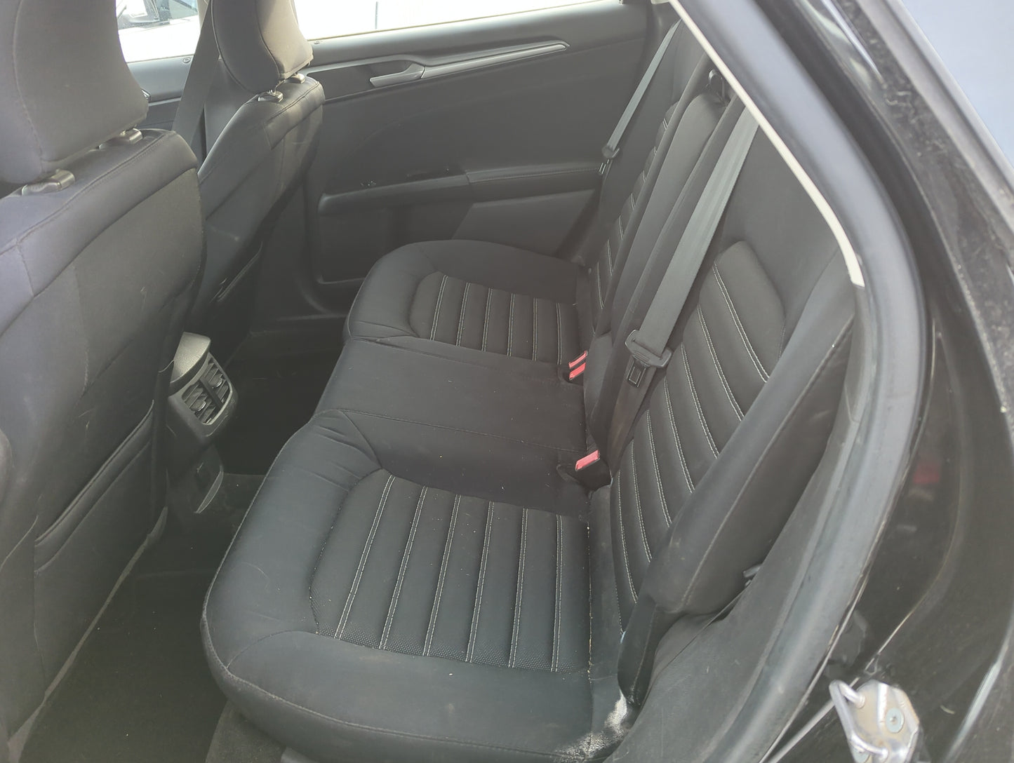 2015 Ford Fusion Rear Seat Oem 1363822 - Oemusedautoparts1.com