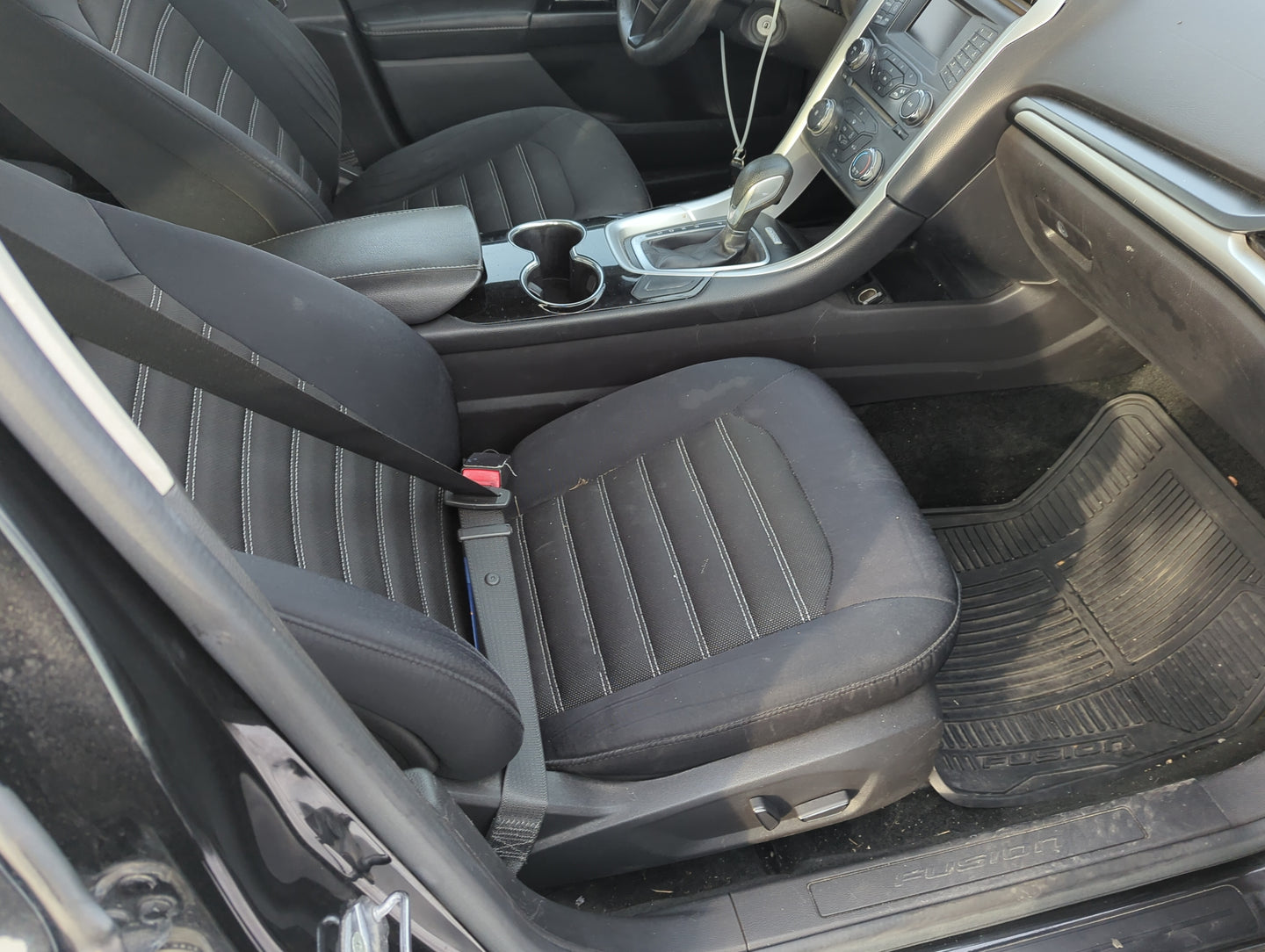 2015-2016 Ford Fusion Passenger Front Seat Oem 1363831 - Oemusedautoparts1.com