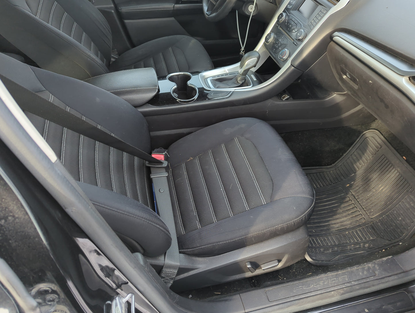 2015-2016 Ford Fusion Passenger Front Seat Oem 1363831 - Oemusedautoparts1.com