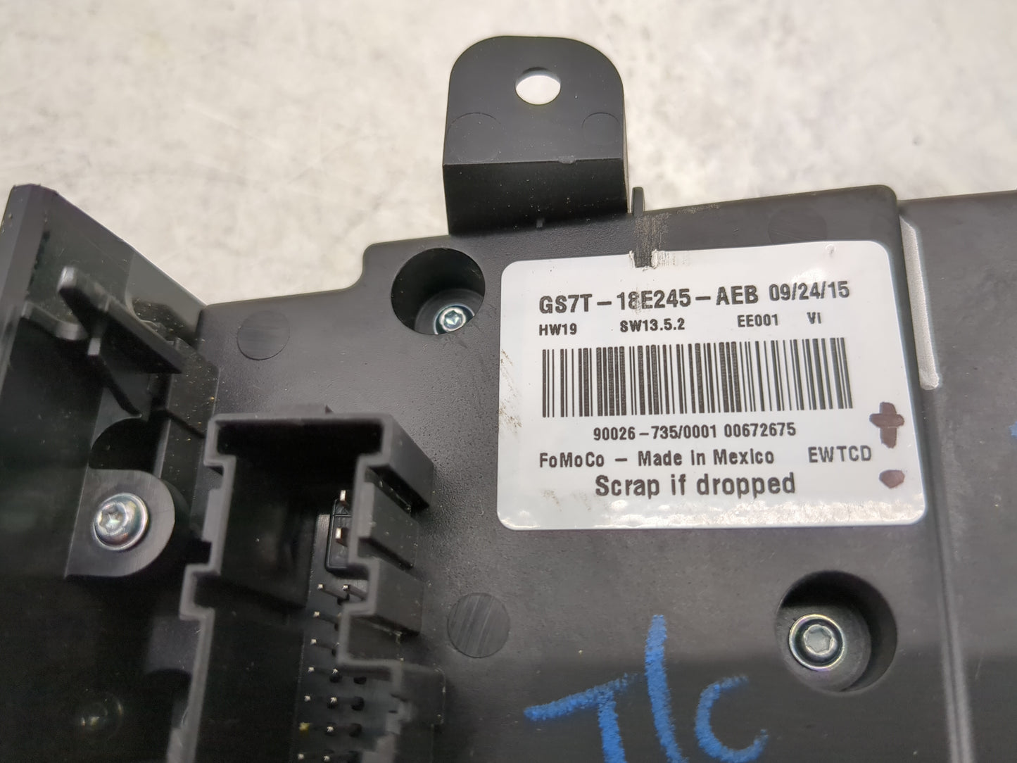2016-2020 Ford Fusion Radio Control Panel - Oemusedautoparts1.com