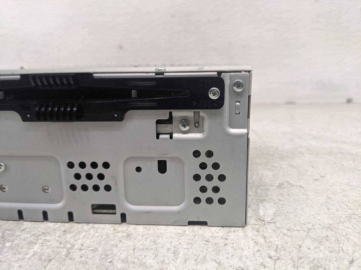 2016 Ford Fusion Radio AM FM Cd Player Receiver Replacement P/N:FS7T-19C107-YB Fits OEM Used Auto Parts - Oemusedautoparts1.