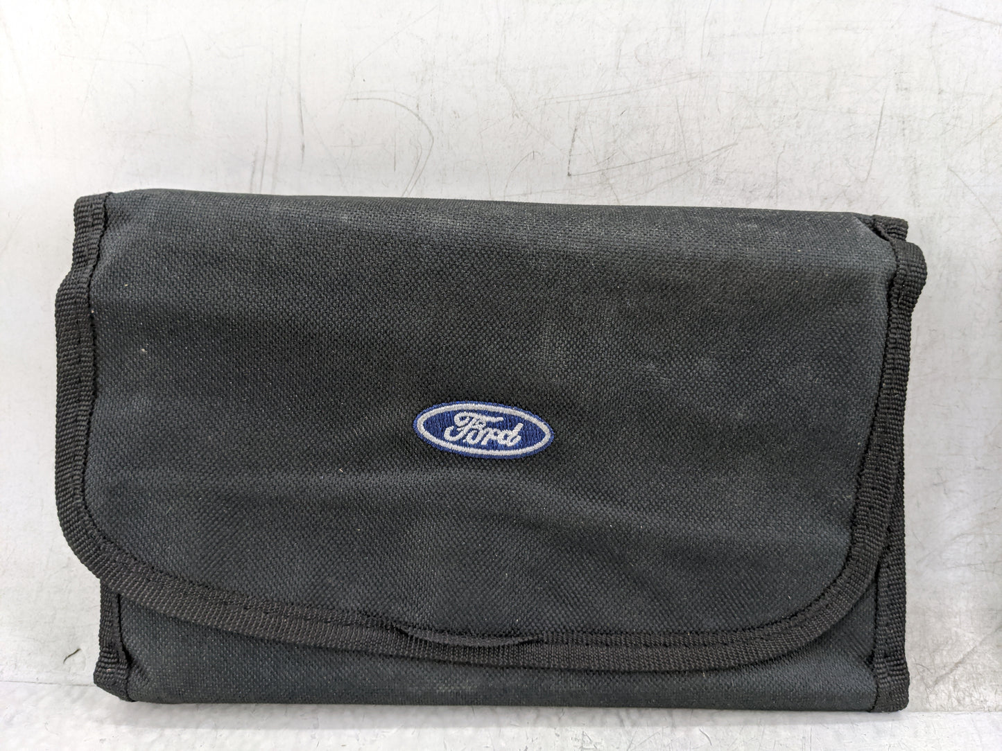 2015 Ford Fusion Owners Manual Book Guide P/N:FE5J19A321AA OEM Used Auto Parts - Oemusedautoparts1.com