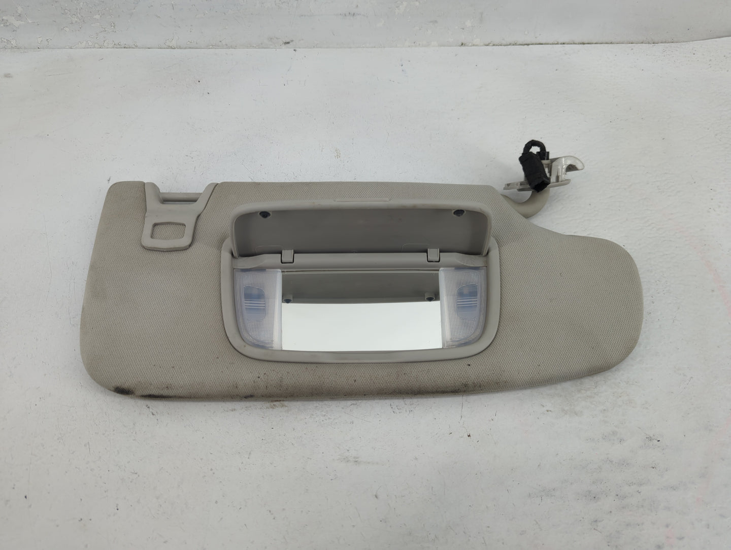 2015-2016 Ford Fusion Sun Visor Shade Replacement Passenger Right Mirror Fits Fits 2015 2016 OEM Used Auto Parts - Oemusedau