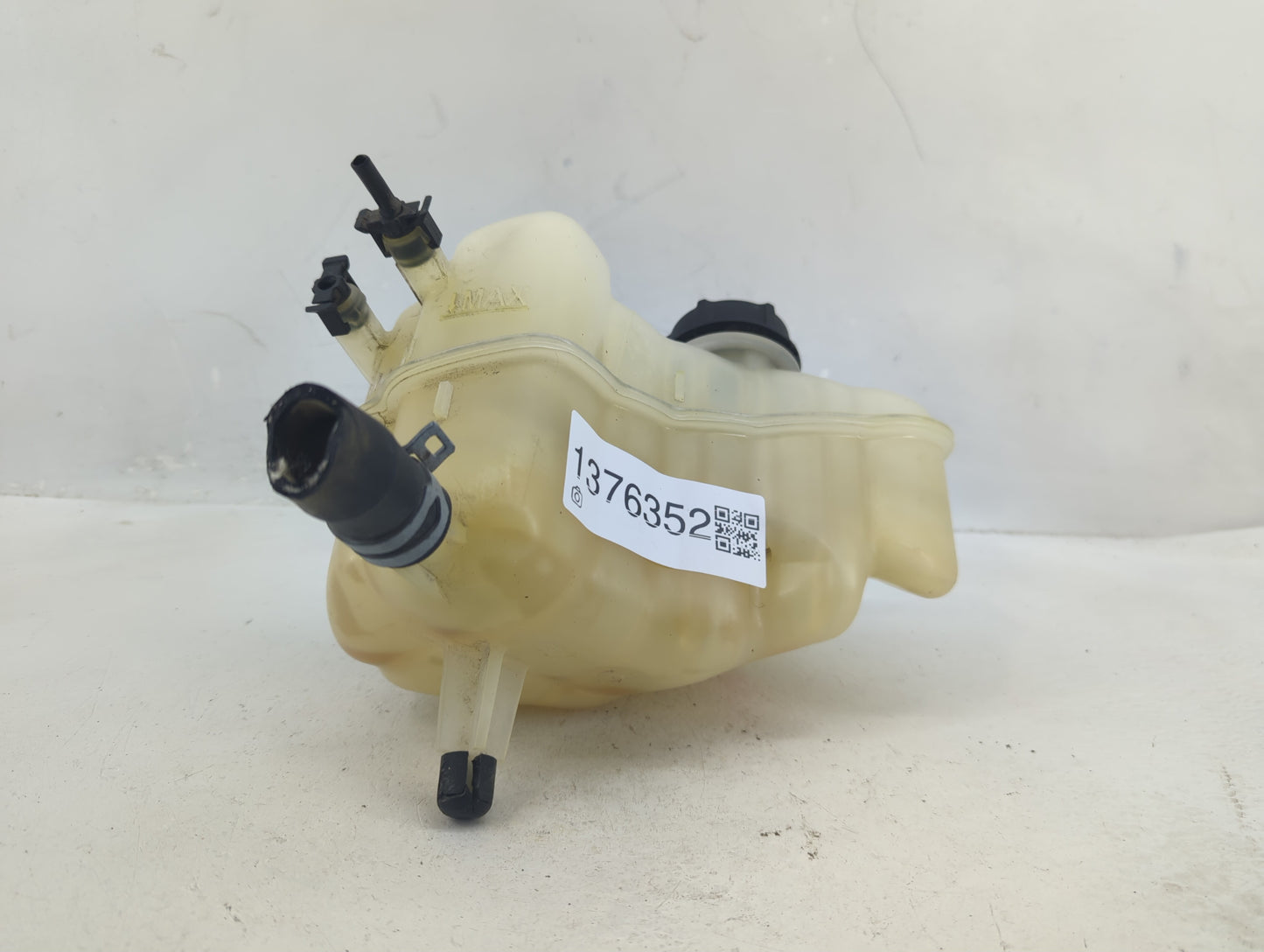 2015-2016 Ford Fusion Windshield Washer Fluid Reservoir Bottle Oem - Oemusedautoparts1.com