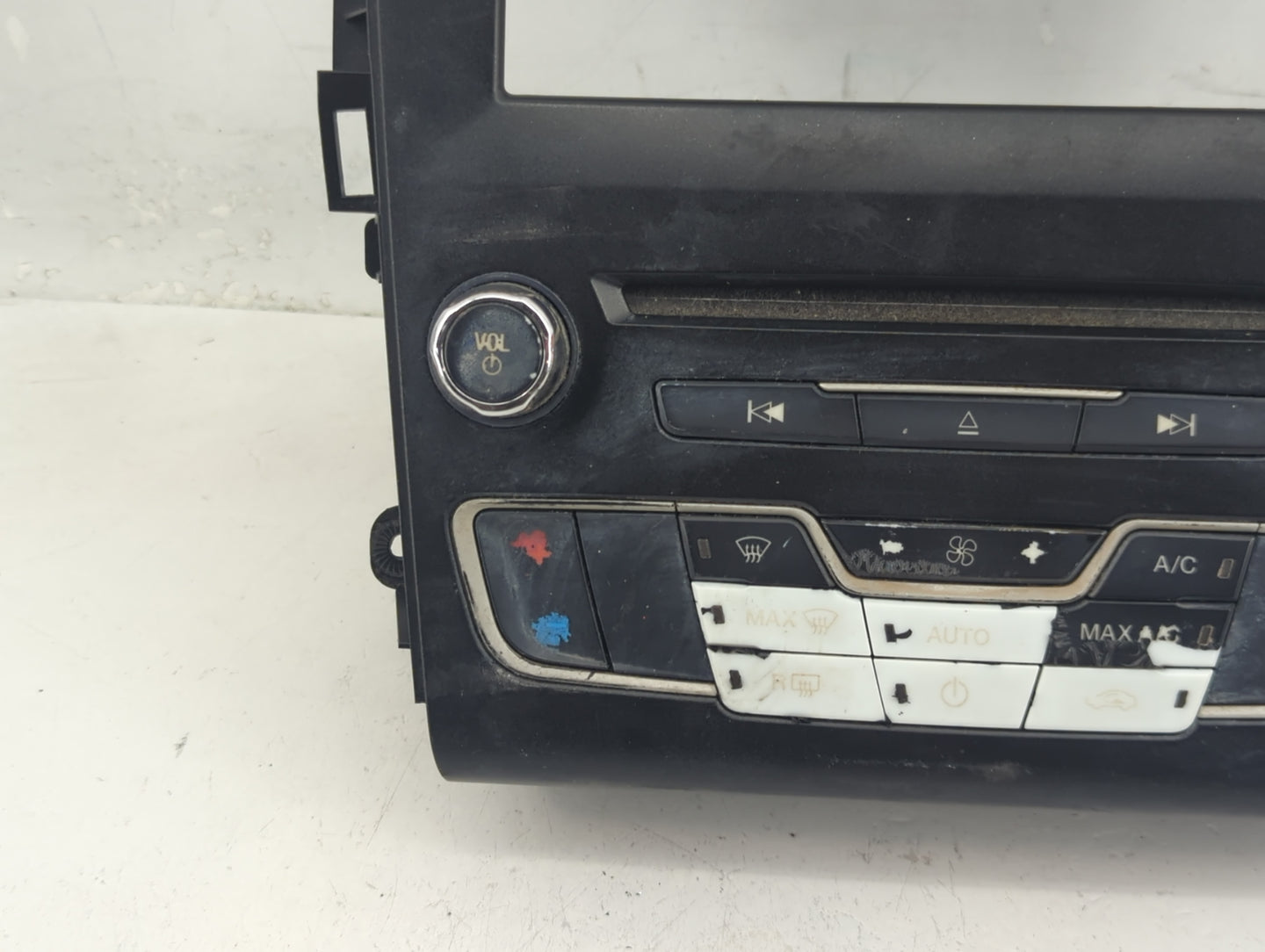 2016-2020 Ford Fusion Radio Control Panel - Oemusedautoparts1.com