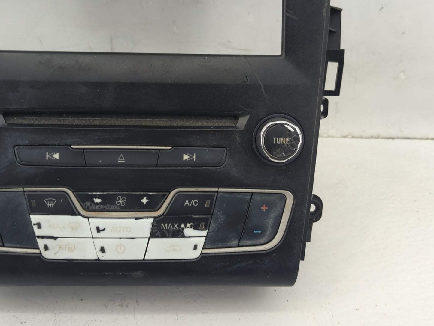 2016-2020 Ford Fusion Radio Control Panel - Oemusedautoparts1.com