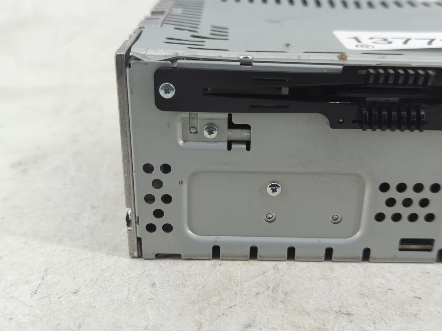 2014-2015 Ford Fusion Radio AM FM Cd Player Receiver Replacement P/N:DS7T-19C107-CM Fits Fits 2014 2015 OEM Used Auto Parts 