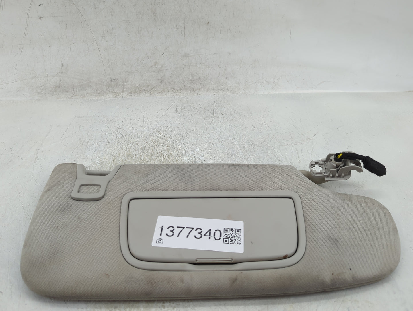 2015-2016 Ford Fusion Sun Visor Shade Replacement Passenger Right Mirror Fits Fits 2015 2016 OEM Used Auto Parts - Oemusedau