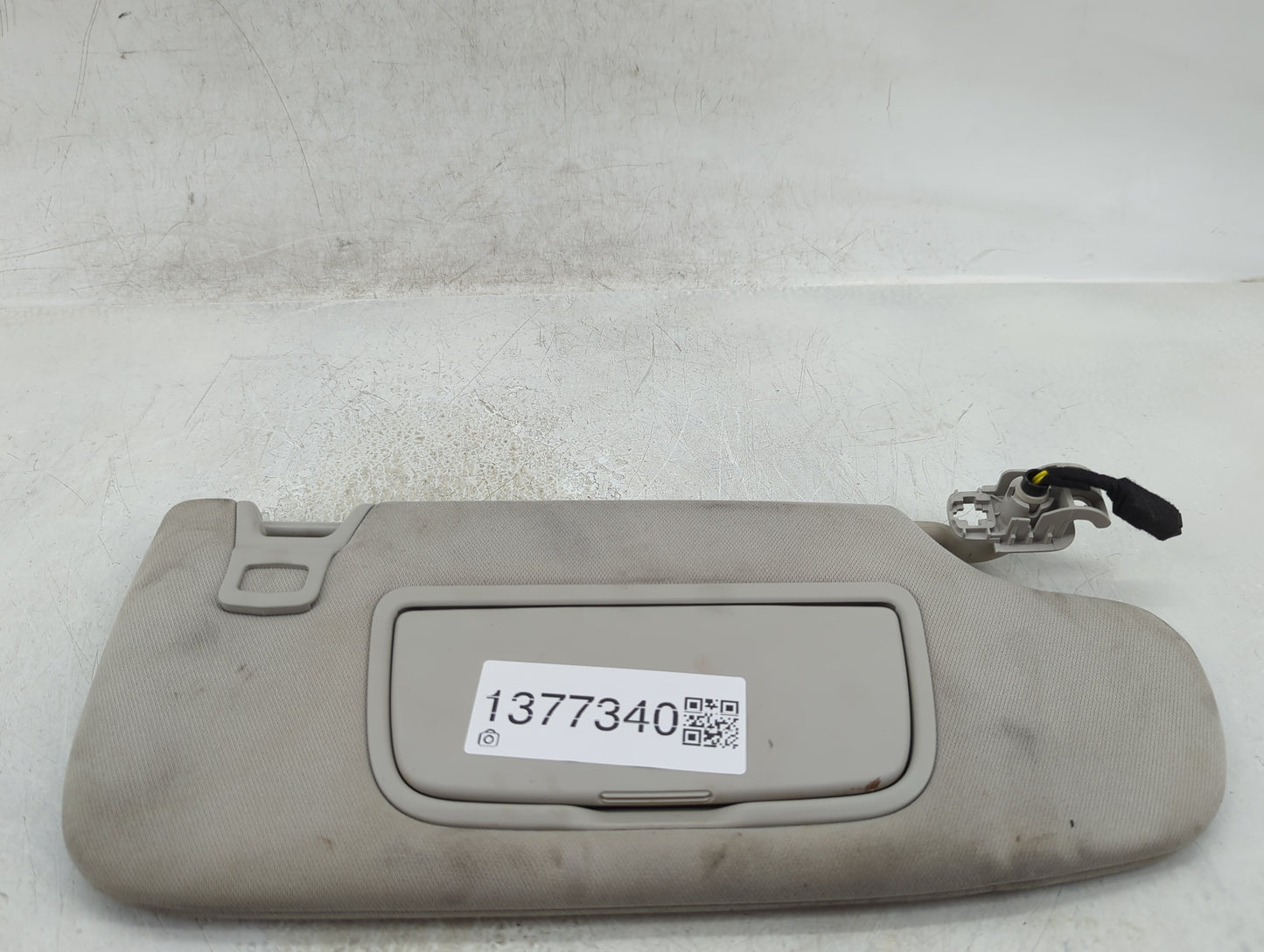 2015-2016 Ford Fusion Sun Visor Shade Replacement Passenger Right Mirror Fits Fits 2015 2016 OEM Used Auto Parts - Oemusedau
