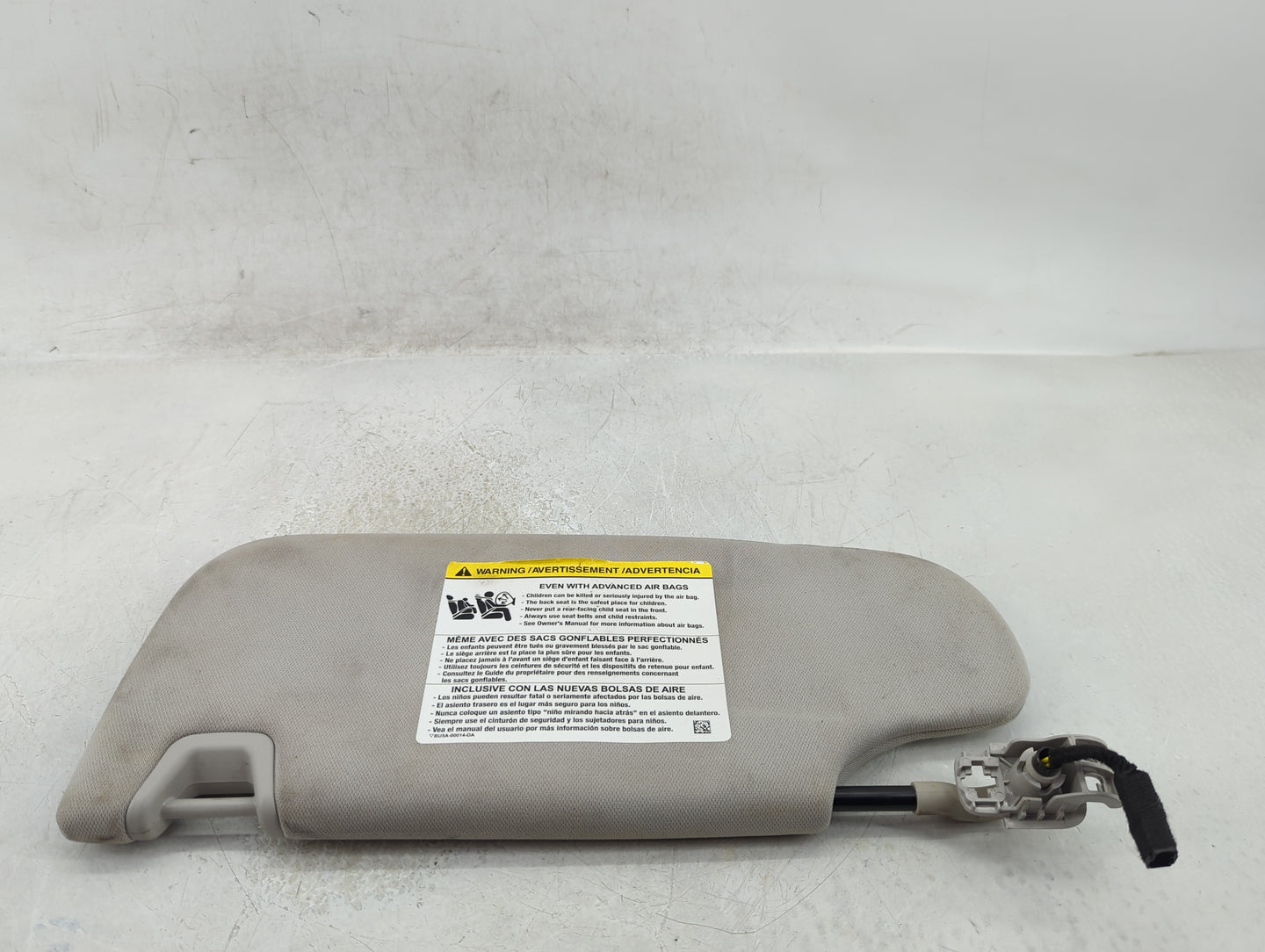 2015-2016 Ford Fusion Sun Visor Shade Replacement Passenger Right Mirror Fits Fits 2015 2016 OEM Used Auto Parts - Oemusedau