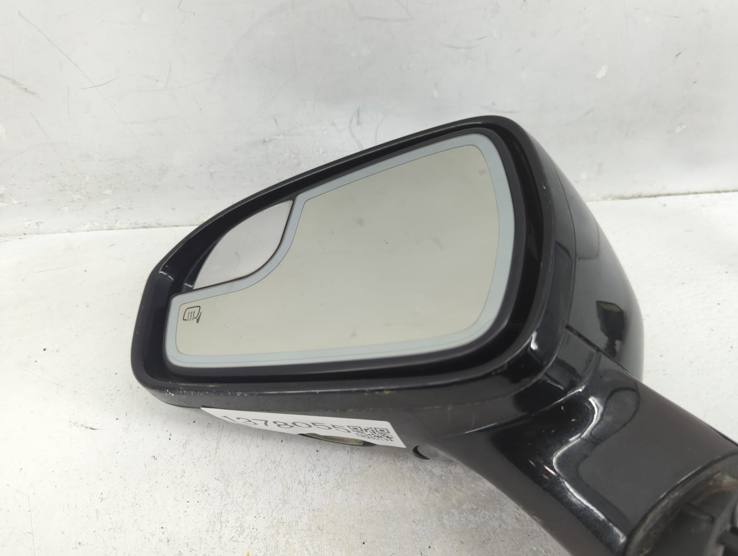 2015-2017 Ford Fusion Driver Side View Mirror - Left Door Mirror OEM Used - Oemusedautoparts1.com