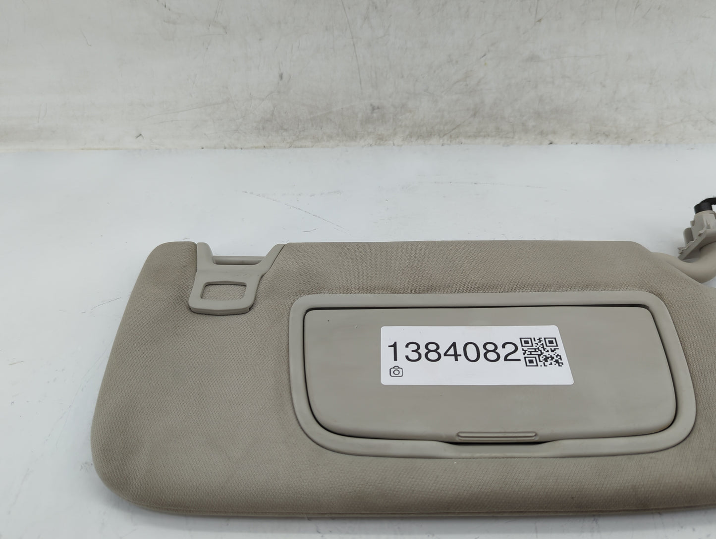 2015-2016 Ford Fusion Sun Visor Shade Replacement Passenger Right Mirror Fits Fits 2015 2016 OEM Used Auto Parts - Oemusedau