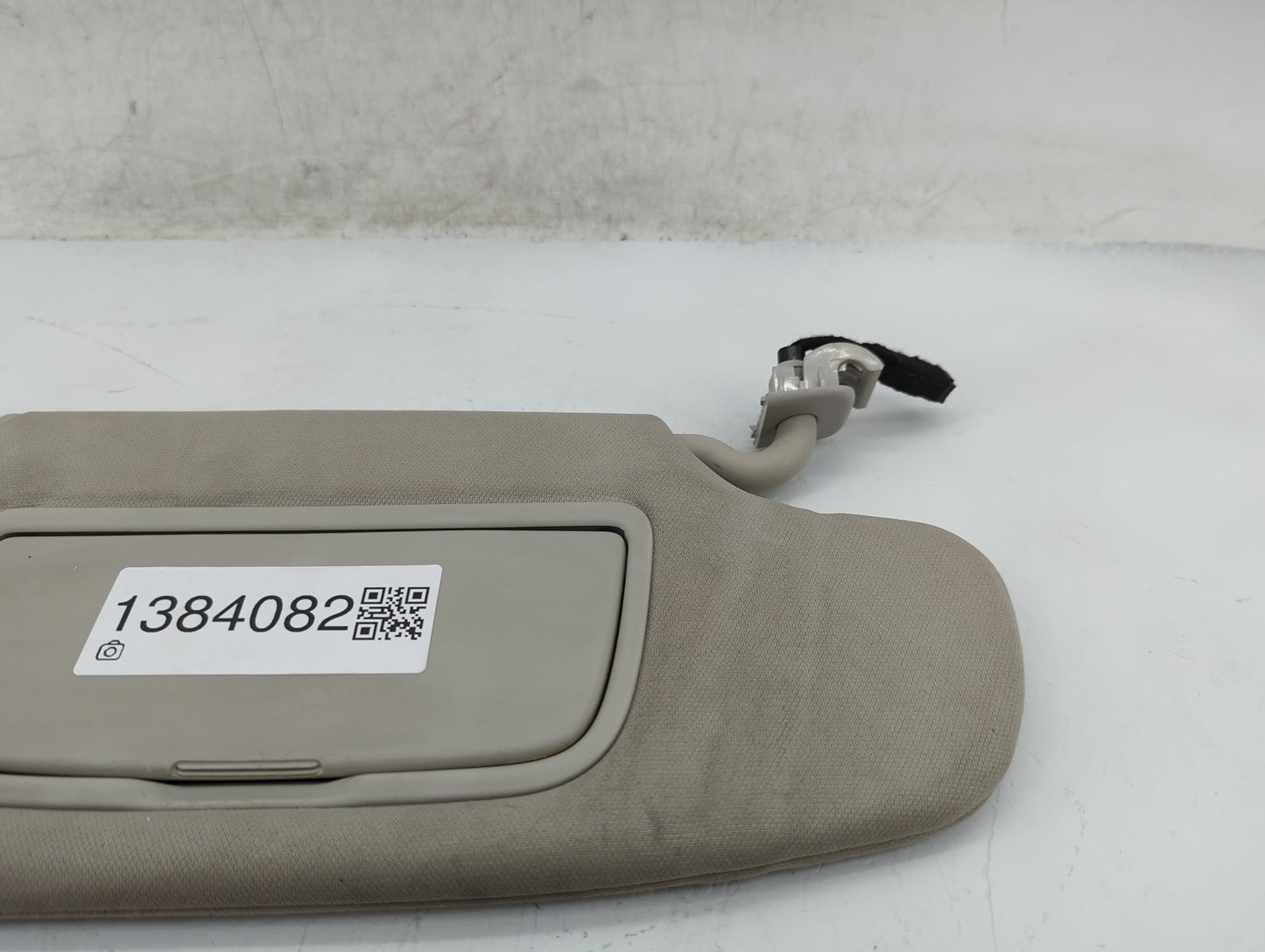 2015-2016 Ford Fusion Sun Visor Shade Replacement Passenger Right Mirror Fits Fits 2015 2016 OEM Used Auto Parts - Oemusedau