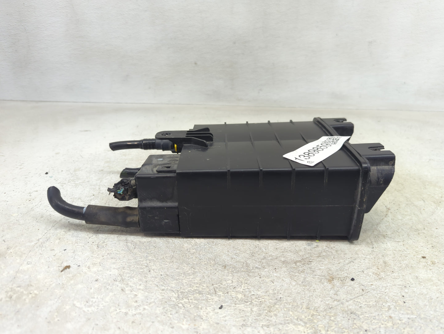 2015 Ford Fusion Fuel Vapor Charcoal Canister 1389859 - Oemusedautoparts1.com